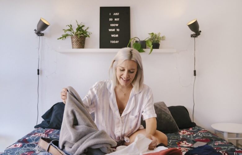 Schlafzimmer Ideen: Ausmisten und für Ordnung sorgen