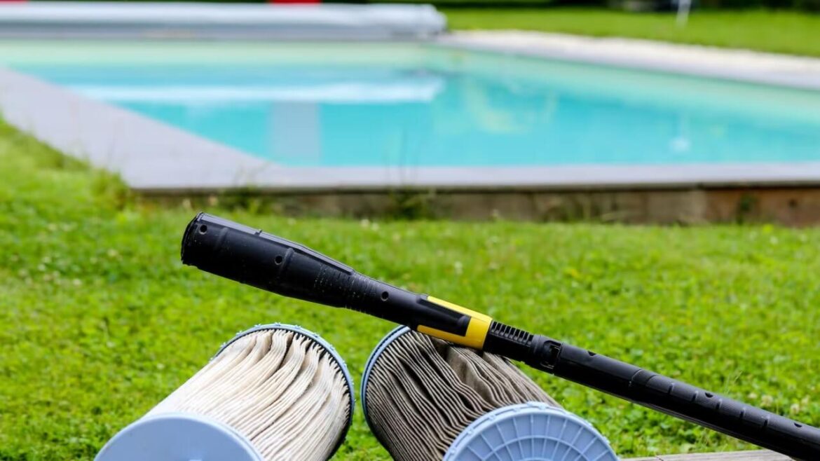 Trübes Poolwasser: Schritt für Schritt sauberes Wasser erhalten