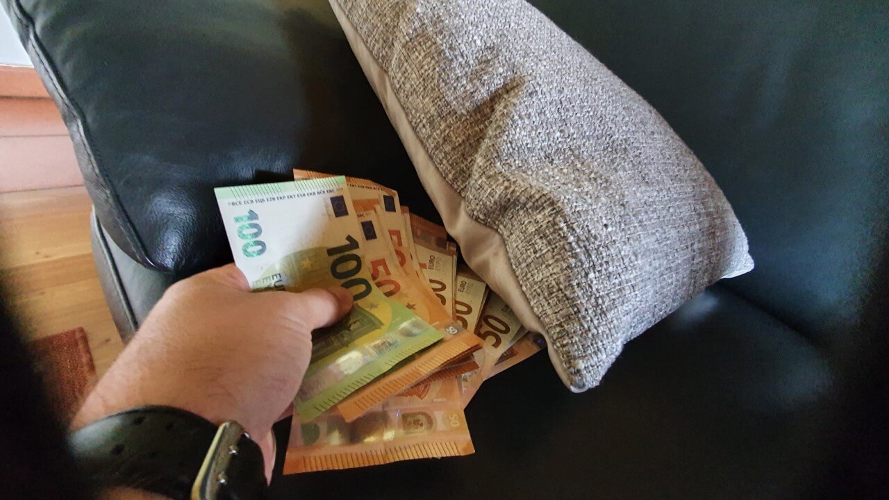 Findet kein Verbrecher: Die besten Geldverstecke in der Wohnung